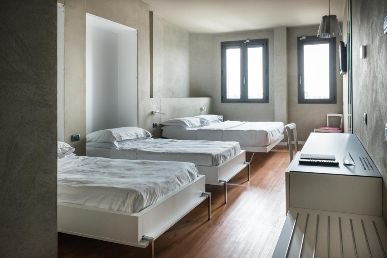 Point Hotel Пьове-Ди-Сакко Экстерьер фото